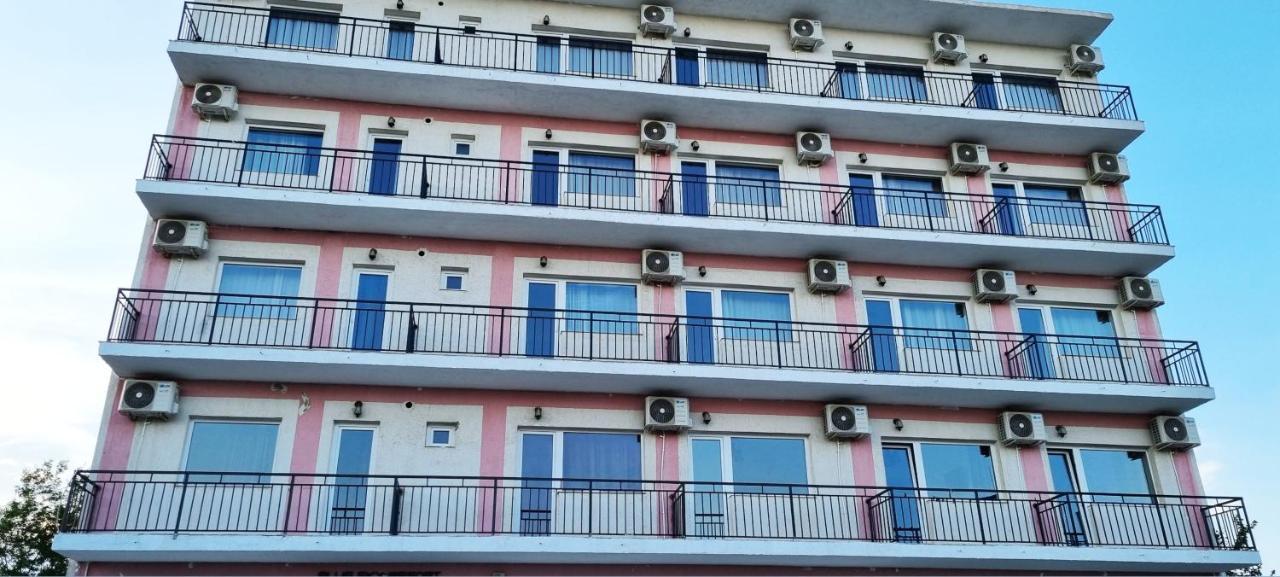 Hotel Blue Sky Resort Észak-Eforie Kültér fotó